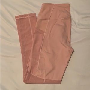 Victoria’s Secret Workout leggings knockout